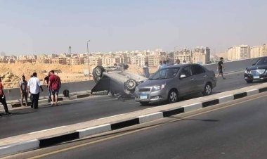 انقلاب سيارة بطريق حسب الله الكفراوي في المعادي