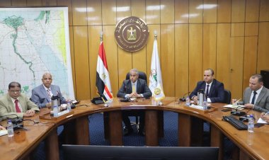 وزير القوى العاملة يستكمل لقاءاته مع مديري المديريات  لتطوير الأداء