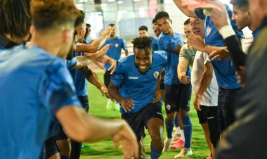 ترحيب حار للاعبي الزمالك الجدد خلال مران فريقهم.. صور