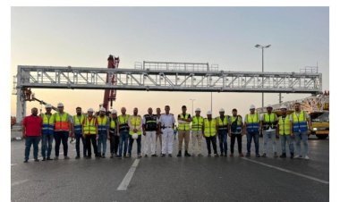 تركيب أكبر جانتري في الشرق الأوسط بعرض 45 مترا بأيدي مصرية