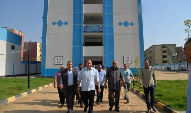 محافظ أسيوط يتفقد مدرستي «30 يونيو الرسمية لغات» و«اللواء نبيل العزبي الابتدائية» بحي غرب