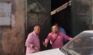 ضبط مصنع  يُدار بدون ترخيص لتجميع الزيوت المستخدمة وإعادة تعبئتها وبيعها بالطالبية