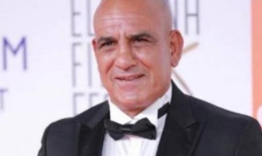 محمد لطفى: كنت أقرأ قرآن يوميًا علشان صوتى يرجع بعد فيلم «كباريه»