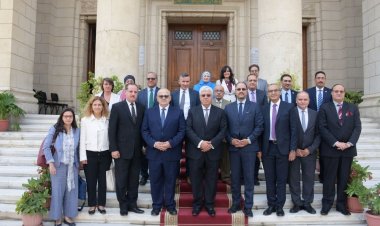 وزير التعليم العالي يشهد توقيع بروتوكول تعاون بين جامعة القاهرة والوكالة الفرانكوفونية