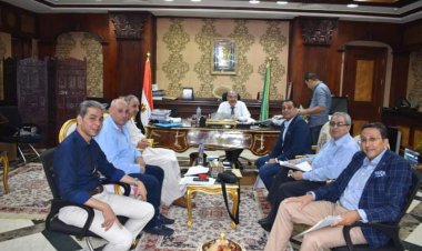 محافظ المنيا يناقش مع نواب المحافظة الاستعداد للعام الدراسي الجديد