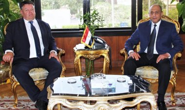 وزير الطيران يبحث مع أمين المنظمة العالمية للأرصاد سبل التعاون المشترك