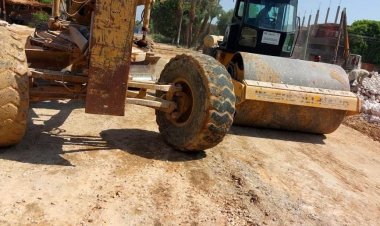 إعادة فتح طريق أسيوط سوهاج أعلى كوبرى السحارة بشطورة