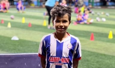 «بينطط الكورة ولا كأنه صلاح».. المعجزة أحمد أصغر كابتن فريق في بورسعيد | خاص