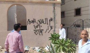 جهاز مدينة العبور يشن حملة مكبرة ويضبط مخالفات بنائية ويحرر محاضر غلق