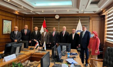 وزير التعليم العالي يعقد اجتماعًا مع الشركة المُنفذة لمشروع بناء «بيت مصر»