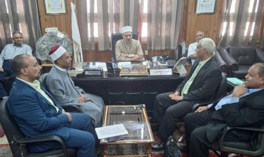 مدير أزهري سوهاج يلتقي موجهي العموم بكافة التخصصات لمناقشة استعدادات العام الدراسي الجديد