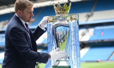 «الدوري الإنجليزي» يعلن الحداد لوفاة الملكة إليزابيث.. هل تؤجل المباريات؟