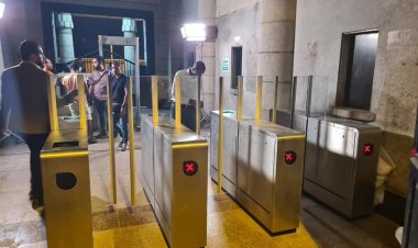 السكة الحديد تناشد الركاب الاحتفاظ بالتذكرة حتى الخروج من محطة الوصول