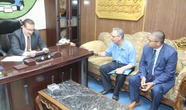 محافظ المنوفية يلتقي بممثلي إحدى الشركات الناشئة في مجال تحسين البيئة