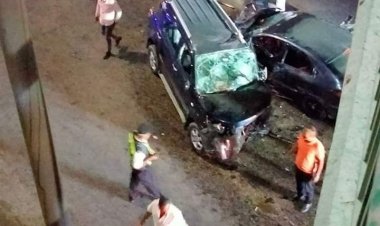 إصابة 4 أشخاص إثر تصادم 3 سيارات أعلى كوبري الساحل.. والسبب «سيارة منهم تسير عكس الاتجاه»