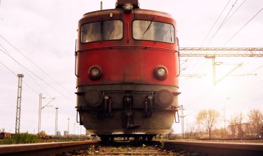 كان مسافرًا لعمله.. مصرع شاب دهسه قطار داخل محطة سكة حديد بقنا