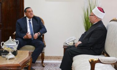 وزير التنمية المحلية يستقبل مفتي الجمهورية بمقر الوزارة