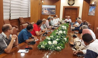 محافظ بور سعيد يتابع مستجدات العمل في المشروعات الخدمية والسياحية الجديدة