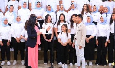 روح الشرق في سهرة خاصة مع منى الشاذلي..الخميس