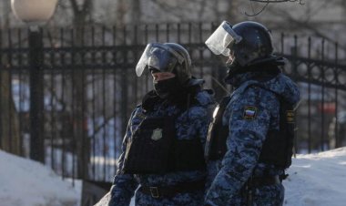 روسيا تتهم مسئولا بتسريب رسومات معدات عسكرية سرية لأوكرانيا