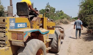 متابعات ميدانية للأعمال التحضيرية لرصف الطرق بالمنوفية.. صور