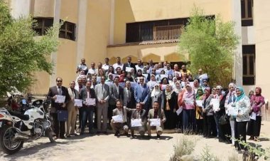 وكيل تعليم سوهاج يكرم المعلمين المبدعين من مايكروسوفت