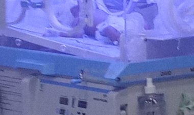 والد طفلة يستغيث لإجراء عملية قلب مفتوح في الشرقية