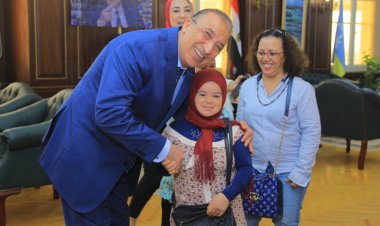 خلال لقائه ممثلي جمعية الأقزام .. محافظ الإسكندرية يصدر لهم إمتيازات جديدة