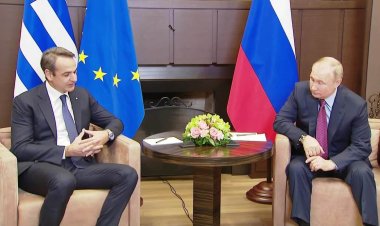 هل أصبح بوتين رئيسًا لليونان؟.. غضب واسع ضد تصريحات رئيس الوزراء بعد أزمة الشتاء