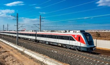 عاجل.. النقل: 17 سبتمبر بدء إصدار اشتراكات مخفضة للقطار الكهربائي بنسبة 50%