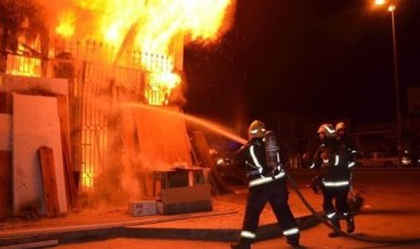 إخماد  حريق داخل صيدلية بالتجمع دون وقوع إصابات