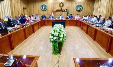 محافظ المنوفية يعقد مؤتمرا لبحث سبل المشاركة بالمبادرة الوطنية للمشروعات الخضراء والذكية