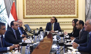 رئيس الوزراء يتابع مع وزير الري ملفات عمل الوزارة