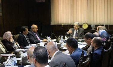 محمد شاكر يتابع مؤشرات الأداء بنطاق عمل شركة القناة لتوزيع الكهرباء