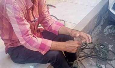 استغل انشغال الأهالي بالصلاة وحاول سرقة دراجة بالغربية