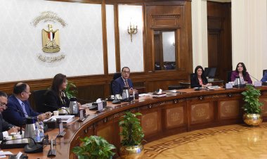 بتكليف رئاسي.. مدبولي يواصل متابعة إجراءات تنظيم المؤتمر الاقتصادي