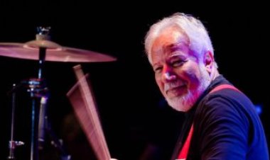 يحيى خليل يبدأ البروفات استعدادا لحفله بالقاهرة