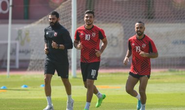 مران الأهلي| شريف وأفشة يواصلان التأهيلي.. وتقسيمة قوية بين اللاعبين