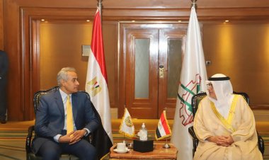 وزير القوى العاملة يلتقي نظيره الإماراتي لبحث التعاون في القضايا المشتركة