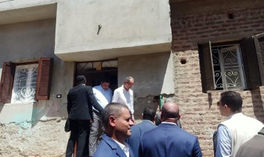 وزير الاتصالات ومحافظ قنا يتفقدان البنية التحتية لشبكات الفايبر لزيادة سرعة الإنترنت