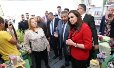 بمشاركة 35 ناشر.. افتتاح الدورة الخامسة لمعرض دمنهور للكتاب (صور)