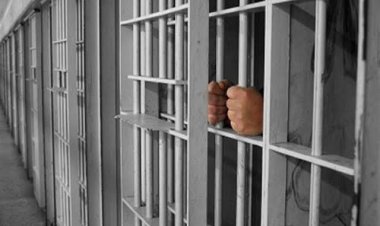 مباحث الأموال العامة بسوهاج تضبط موظفا استولى على 300 ألف جنيه