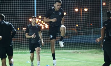 مصطفى فتحي يشارك في مران بيراميدز استعدادا للموسم الجديد