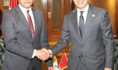 وزير القوى العاملة يلتقي بنظيره المغربي على هامش مؤتمر العمل العربي