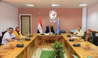 رئيس جامعة سوهاج يناقش استعدادات التقديم في التصنيف العالمي للجامعات المستدامة