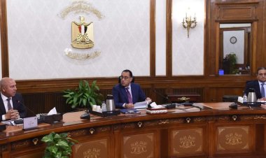 رئيس الوزراء يتابع الموقف التنفيذي لتطوير ورفع كفاءة منفذ السلوم البري