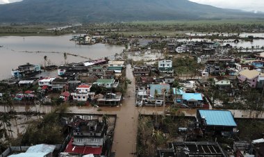 الفلبين: إجلاء الآلاف من منازلهم مع اقتراب وصول الإعصار «نورو»