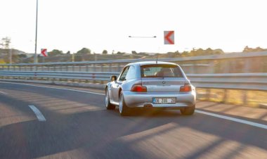 16 كيلو متر للخلف خلال 30 دقيقة.. هندى يُسجل رقمُا قياسيًا في قيادة السيارات