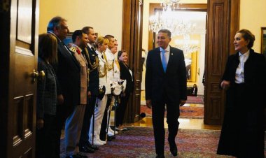 السفير عمر عامر يقدم أوراق اعتماده لرئيسة اليونان