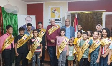 برلماني يكرّم المتفوقين دراسيًا ورياضيًا بالمرحلة الابتدائية في الجيزة